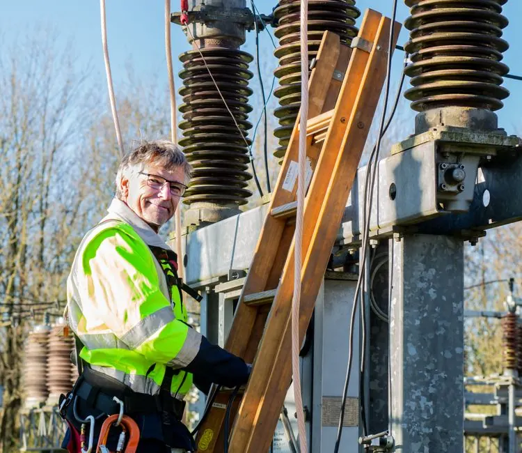 Technician servicing a residential gas line in New Braunfels, Texas